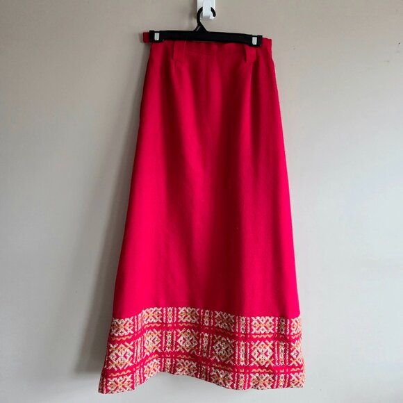 Vintage Arola 100% wool red high waisted maxi bohemian skirt. Made in Finland. - Picture 2 of 9